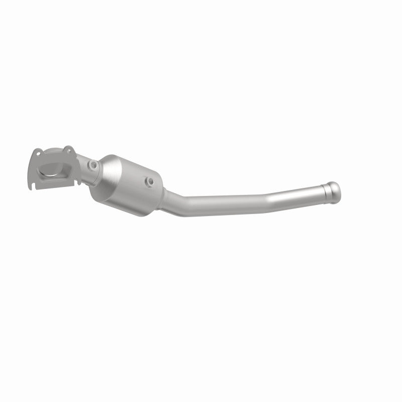 MagnaFlow Direct Fit Catalytic Conv 13-18 Dodge Durango 3.6L V6 / 13-18 Jeep Grand Cherokee 3.6L V6