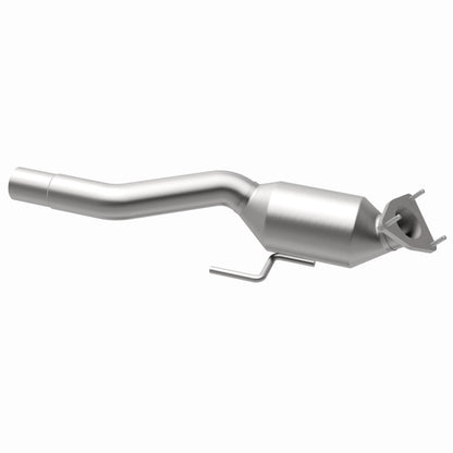 MagnaFlow Direct Fit Catalytic Converter 04-07 VW Touareg 4.2L Driver Side