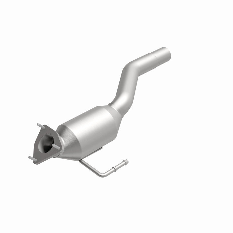 MagnaFlow Direct Fit Catalytic Converter 04-07 VW Touareg 4.2L Driver Side