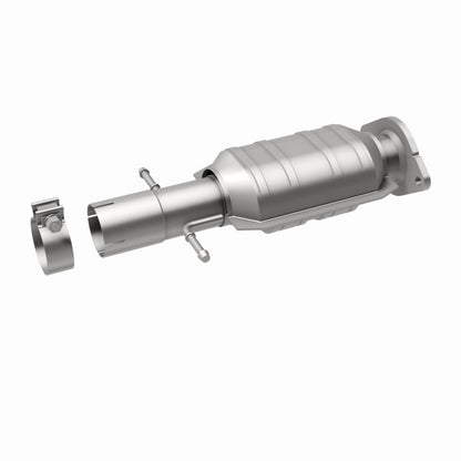 MagnaFlow Direct Fit Catalytic Converter 09-11 Chevy Malibu 3.6L