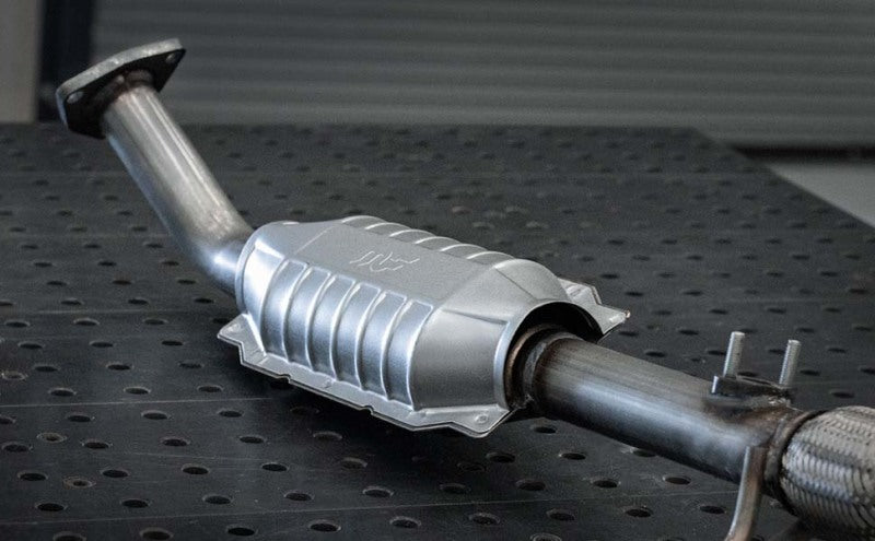 MagnaFlow Direct Fit Catalytic Converter 07-09 Ranger 3.0 Passenger Side OEM