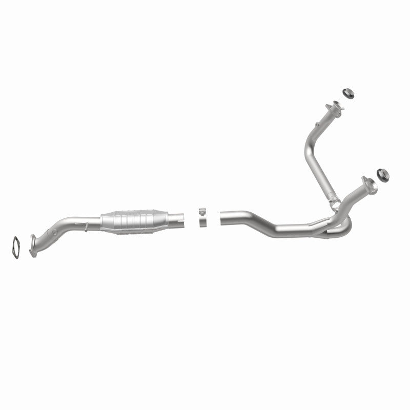 MagnaFlow Direct Fit Catalytic Converter 00-05 Blazer 4WD 4.3L