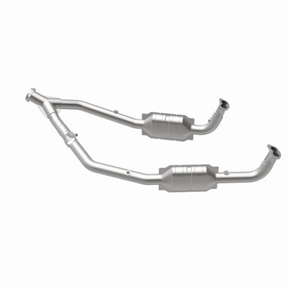 MagnaFlow Direct Fit Catalytic Converter 99-04 LR Discovery V8 OEM