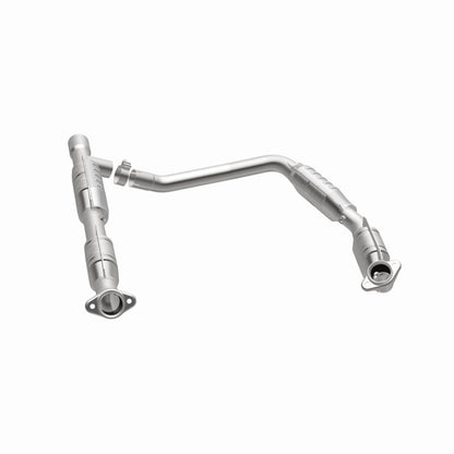 MagnaFlow Direct Fit Catalytic Converter Ford E350 Van 06 5.4L OEM