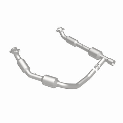 MagnaFlow Direct Fit Catalytic Converter 05-06 Ford E-350 Super Duty 5.4L