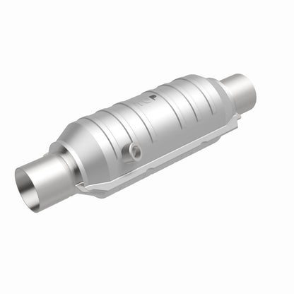 MagnaFlow Universal Catalytic Converter 2.50 OEM Angled O2