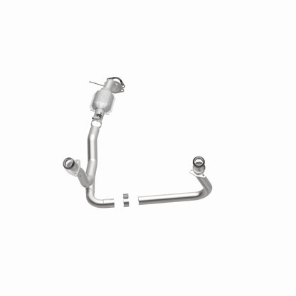 MagnaFlow Direct Fit Catalytic Converter 00-05 Blazer 4WD 4.3L