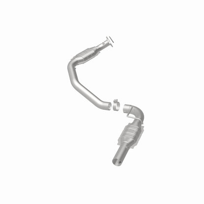 MagnaFlow Direct Fit Catalytic Converter 07-08 Express 2500 4.8L Driver Side