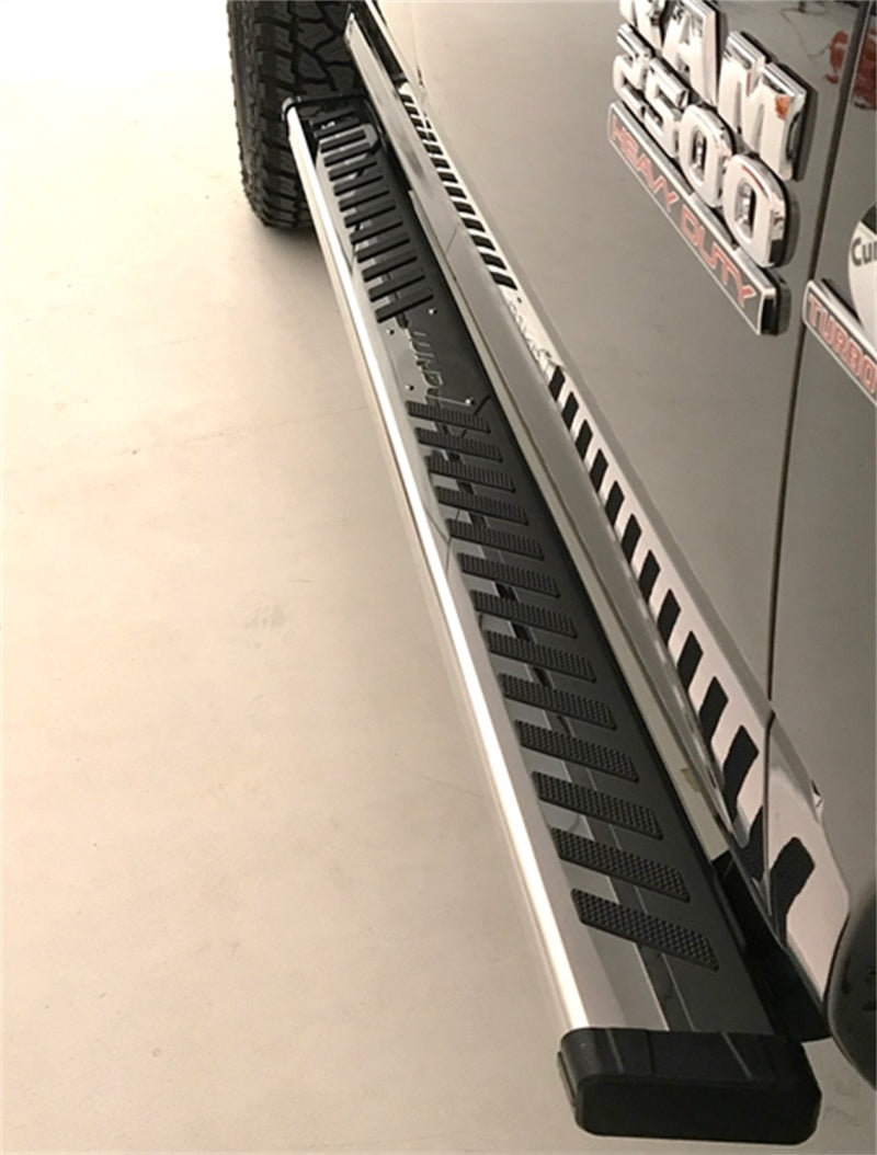 Lund 17-23 Ford F-250/350/450 Super Duty SuperCab Summit Ridge 2.0 Running Boards - Stainless