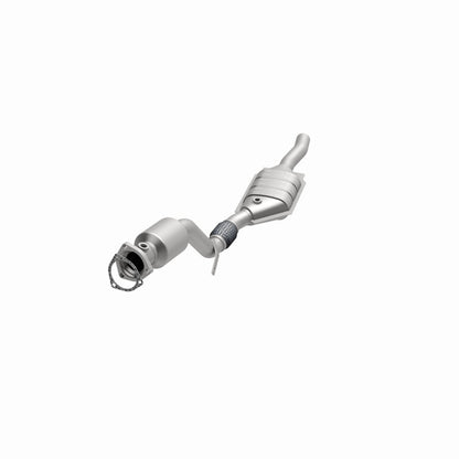 MagnaFlow Direct Fit Catalytic Converter 00-01 Audi A6 2.8L