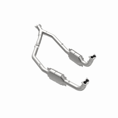MagnaFlow Direct Fit Catalytic Converter 99-04 LR Discovery V8 OEM