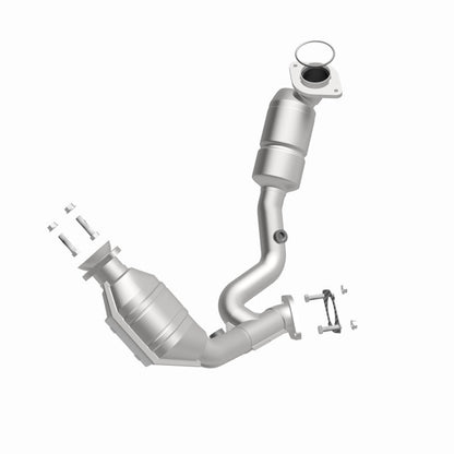 MagnaFlow Direct Fit Catalytic Converter 00-03 Ford Taurus 3.0L