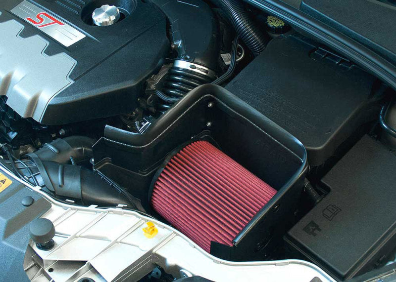 Airaid 13-14 Ford Focus 2.0L / ST 2.0L Turbo MXP Intake System w/o Tube (Oiled / Red Media)