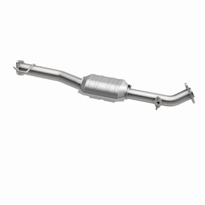MagnaFlow Direct Fit Catalytic Converter 98-00 Toyota RAV4 2.0L