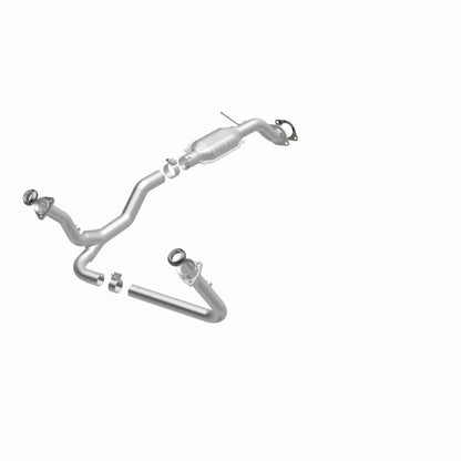 MagnaFlow Direct Fit Catalytic Converter 00-05 Blazer 4WD 4.3L