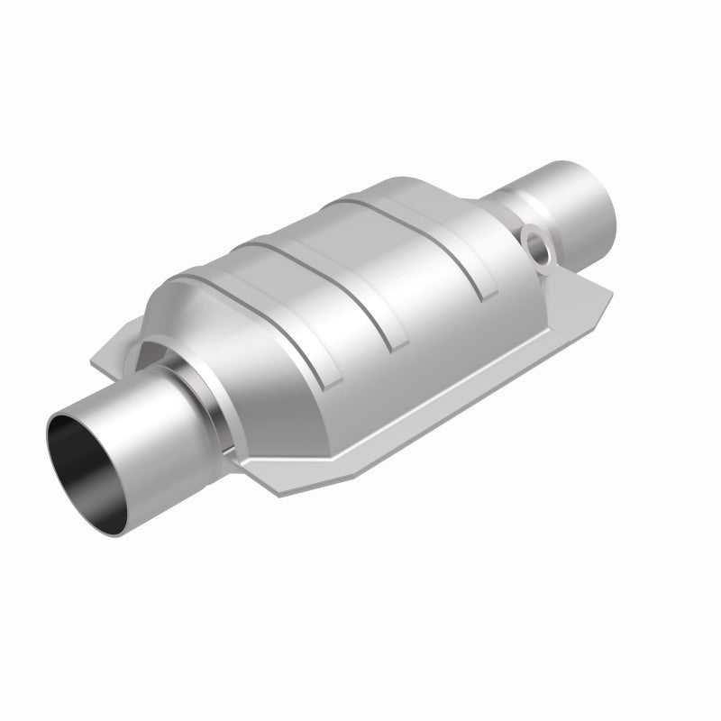 MagnaFlow Universal Catalytic Converter 2 W/Single O2 Boss