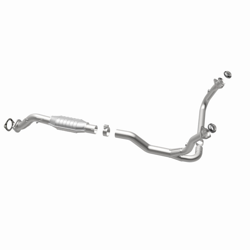 MagnaFlow Direct Fit Catalytic Converter 00-05 Blazer 4WD 4.3L