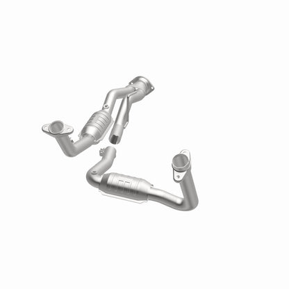 MagnaFlow Direct Fit Catalytic Converter 07-08 Jeep G/C OEM