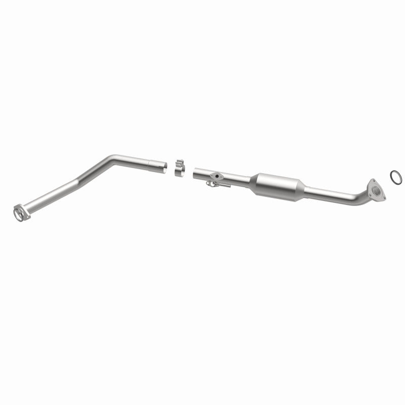 MagnaFlow Direct Fit Catalytic Converter OEM 2001-2004 Toyota Sequoia Underbody