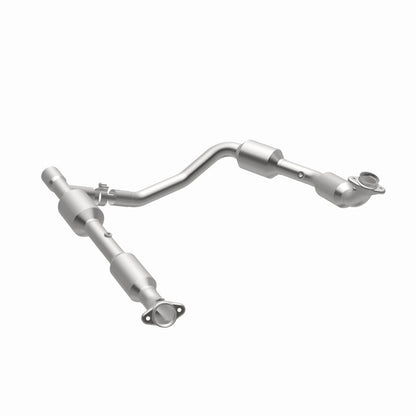 MagnaFlow Direct Fit Catalytic Converter 05-06 Ford E-350 Super Duty 5.4L