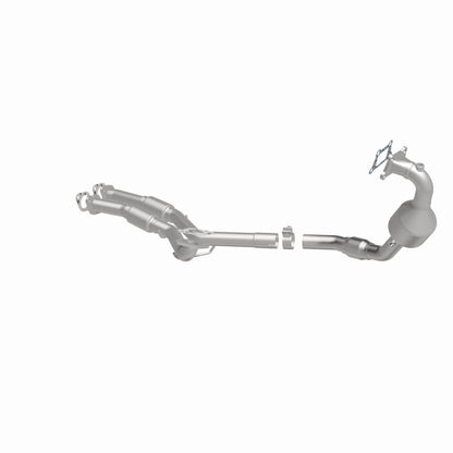 MagnaFlow Direct Fit Catalytic Converter 12-15 Cadillac SRX V6-3.6L (FWD Only)