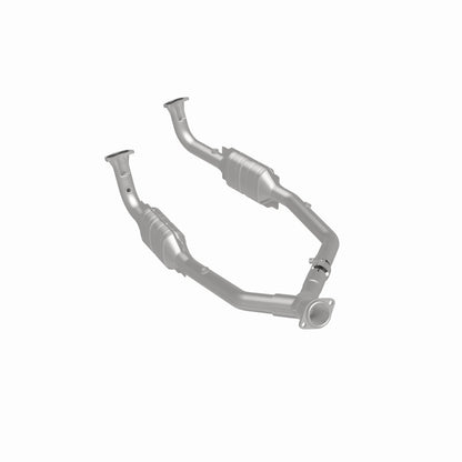 MagnaFlow Direct Fit Catalytic Converter 99-04 LR Discovery V8 OEM