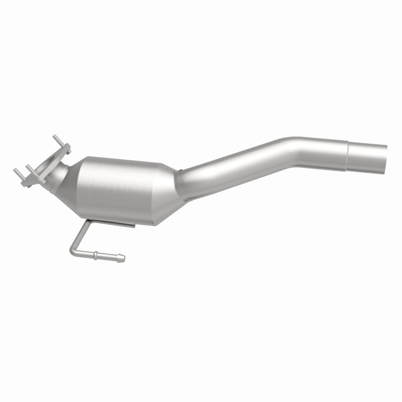 MagnaFlow Direct Fit Catalytic Converter 04-07 VW Touareg 4.2L Driver Side