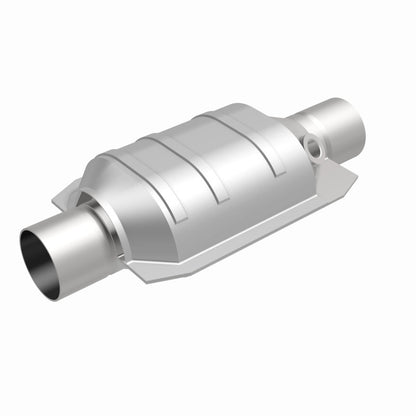 MagnaFlow Universal Catalytic Converter 2 W/Single O2 Boss