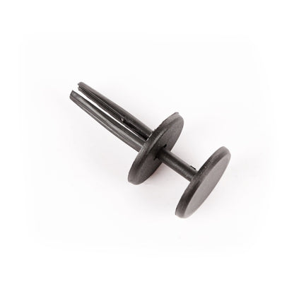 Omix Retainer Clip Lower Sill Molding- 94-04 ZJ/WJ/MK
