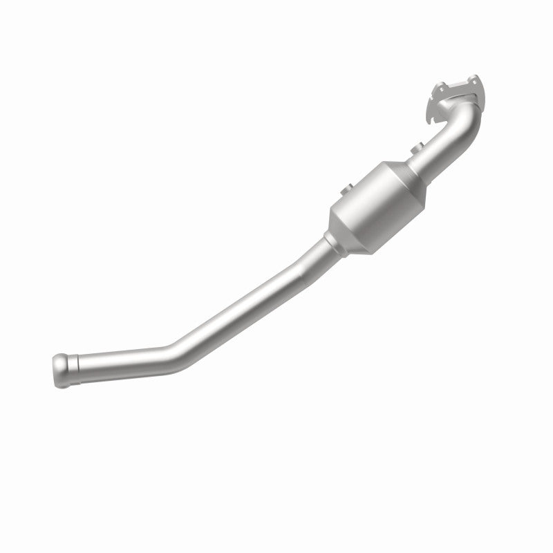 MagnaFlow Direct Fit Catalytic Conv 13-18 Dodge Durango 3.6L V6 / 13-18 Jeep Grand Cherokee 3.6L V6