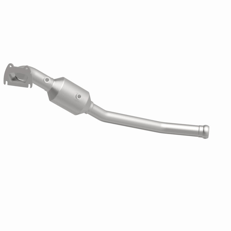 MagnaFlow Direct Fit Catalytic Conv 13-18 Dodge Durango 3.6L V6 / 13-18 Jeep Grand Cherokee 3.6L V6