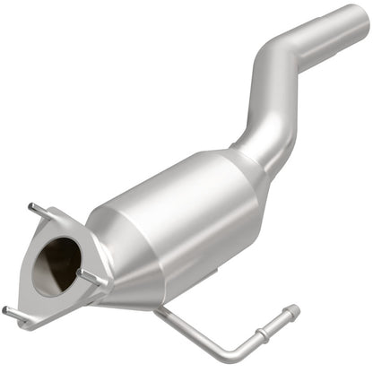 MagnaFlow Direct Fit Catalytic Converter 04-07 VW Touareg 4.2L Driver Side