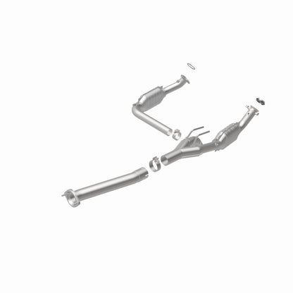 MagnaFlow Direct Fit Catalytic Converter Chevy Express 4.3L/5.4L