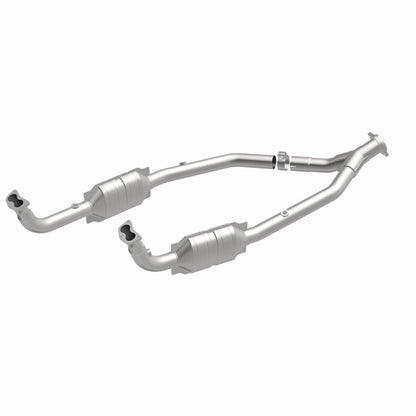 MagnaFlow Direct Fit Catalytic Converter 99-04 LR Discovery V8 OEM